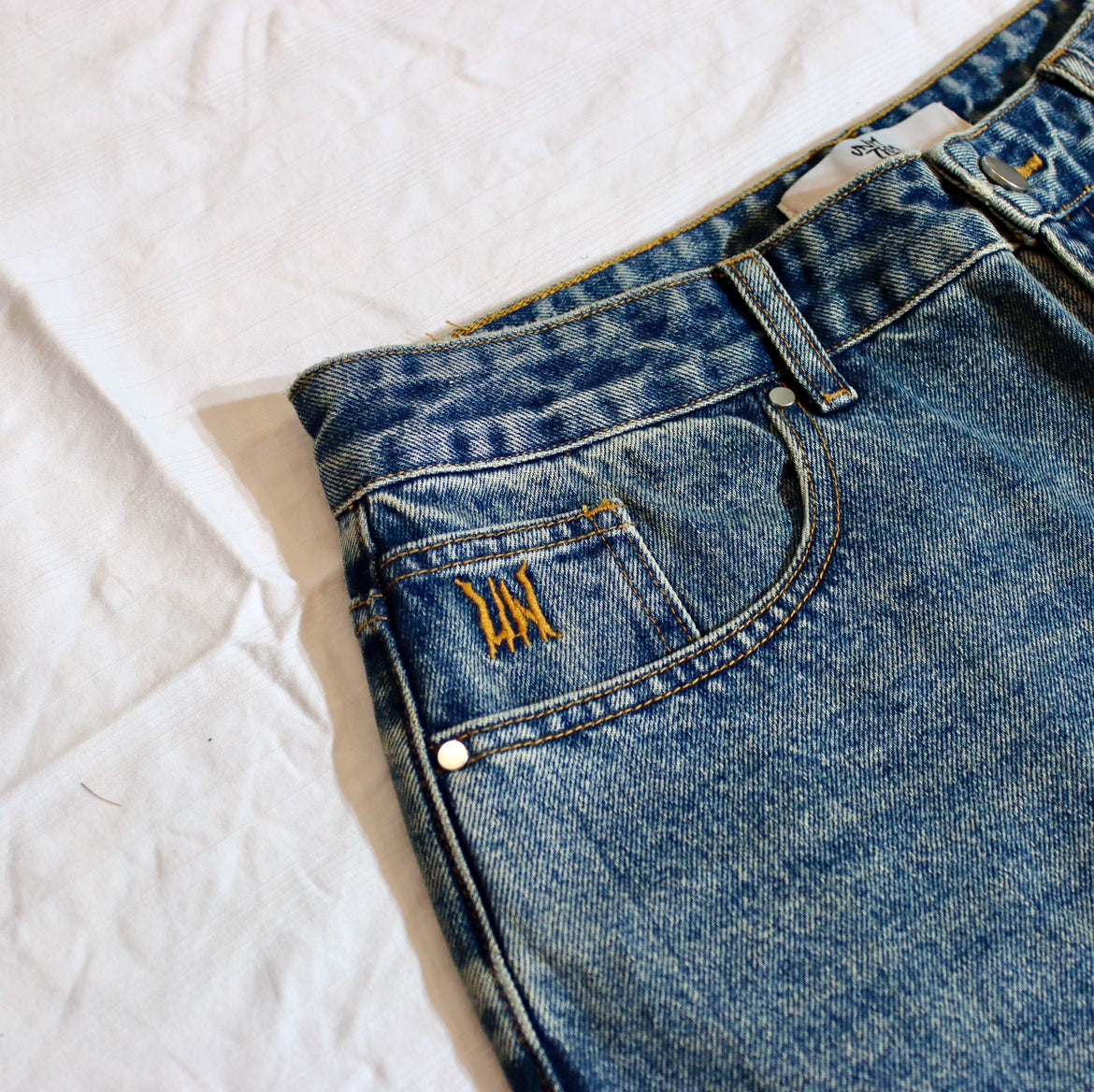 Mud wash blue baggy denim